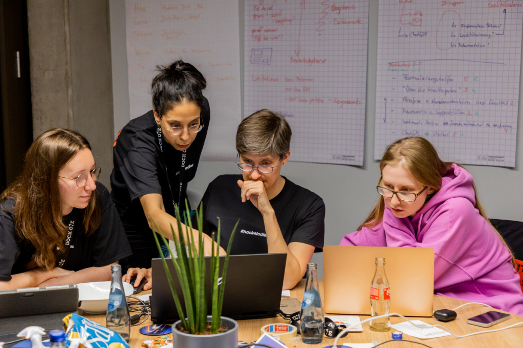 Arbeitsphase beim Hack4Ladies