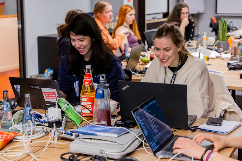 Arbeitsphase beim Hack4Ladies